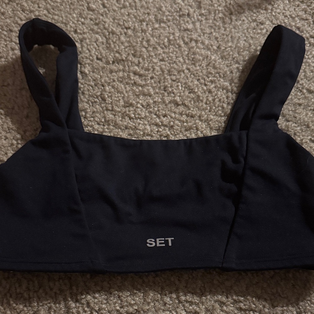 SET active tank/sports bra 
in navy